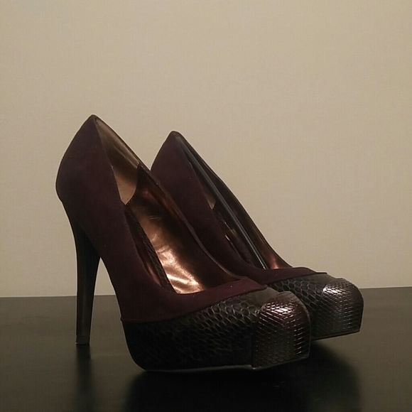 Carlos Santana Shoes - Carlos by Carlos Santana Metal Toe Heels